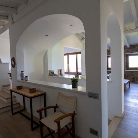 Villa Alba Esclusiva Villa Con Piscina A Sfioro E Vista Mozzafiato Sul Mare Cugnana Dış mekan fotoğraf