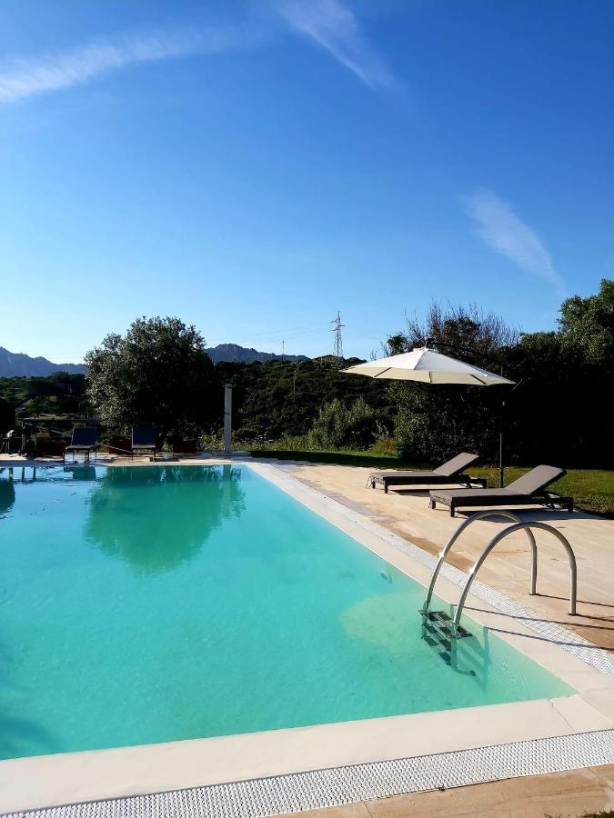 Villa Alba Esclusiva Villa Con Piscina A Sfioro E Vista Mozzafiato Sul Mare Cugnana Dış mekan fotoğraf
