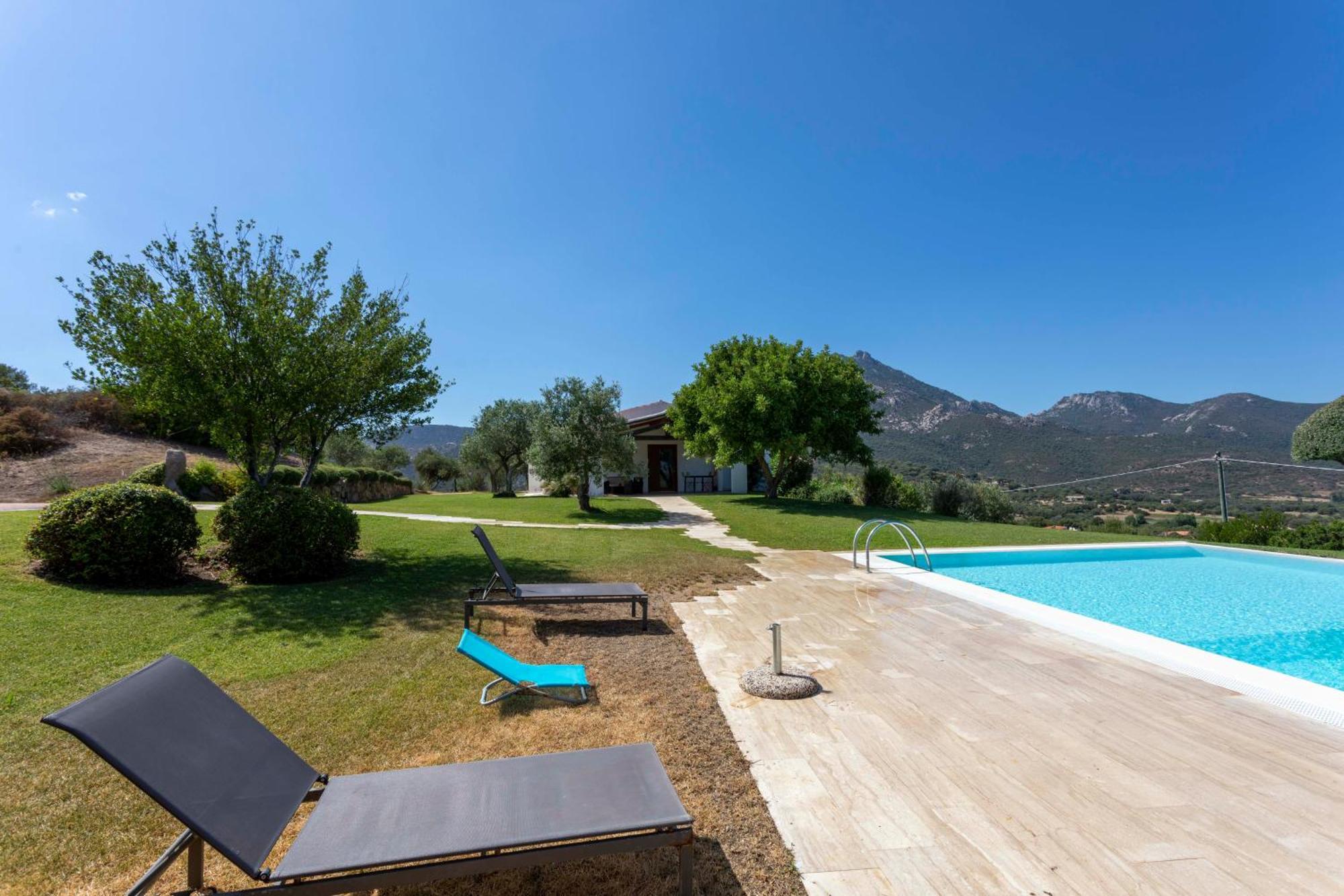 Villa Alba Esclusiva Villa Con Piscina A Sfioro E Vista Mozzafiato Sul Mare Cugnana Dış mekan fotoğraf