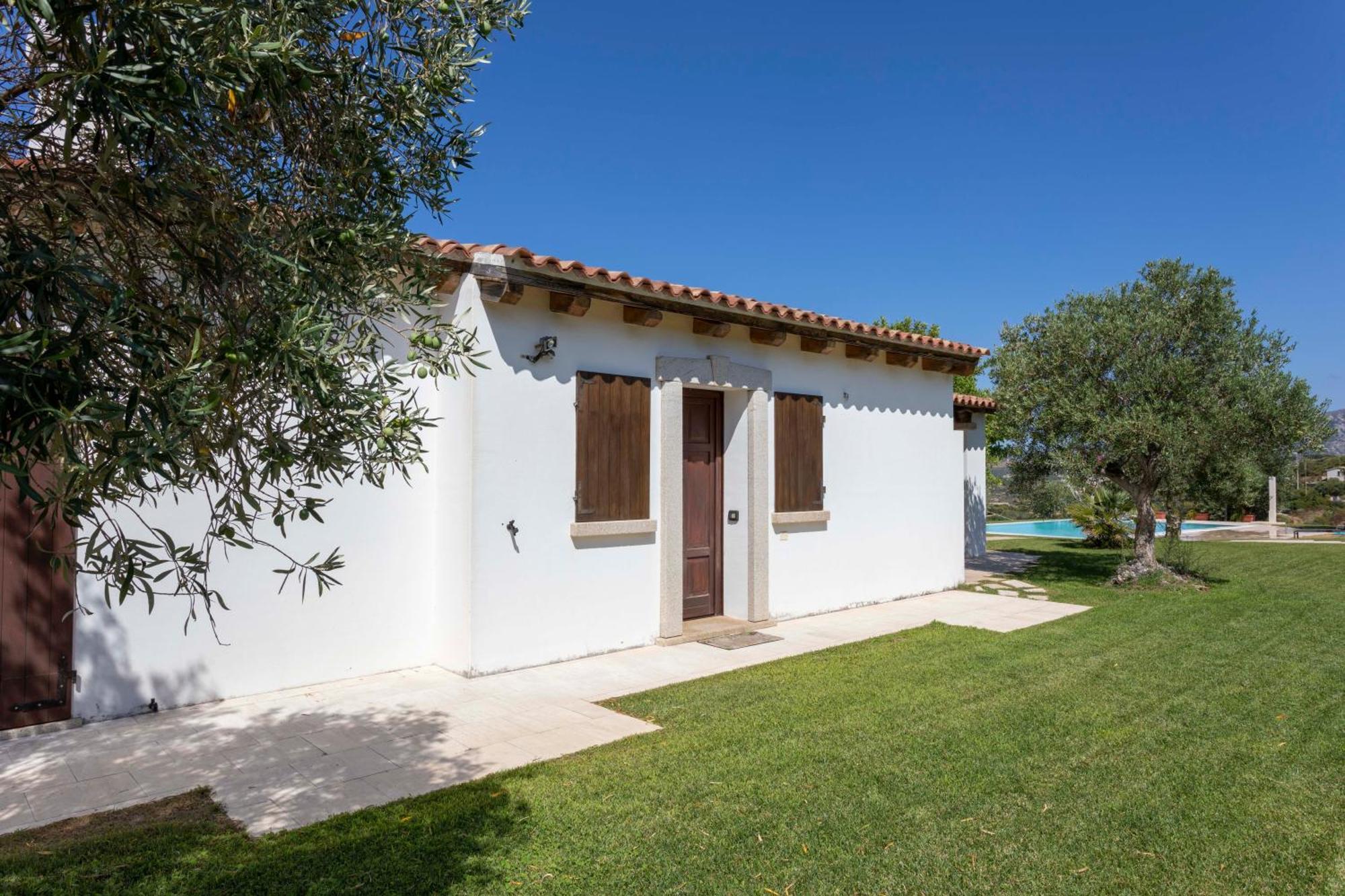 Villa Alba Esclusiva Villa Con Piscina A Sfioro E Vista Mozzafiato Sul Mare Cugnana Dış mekan fotoğraf