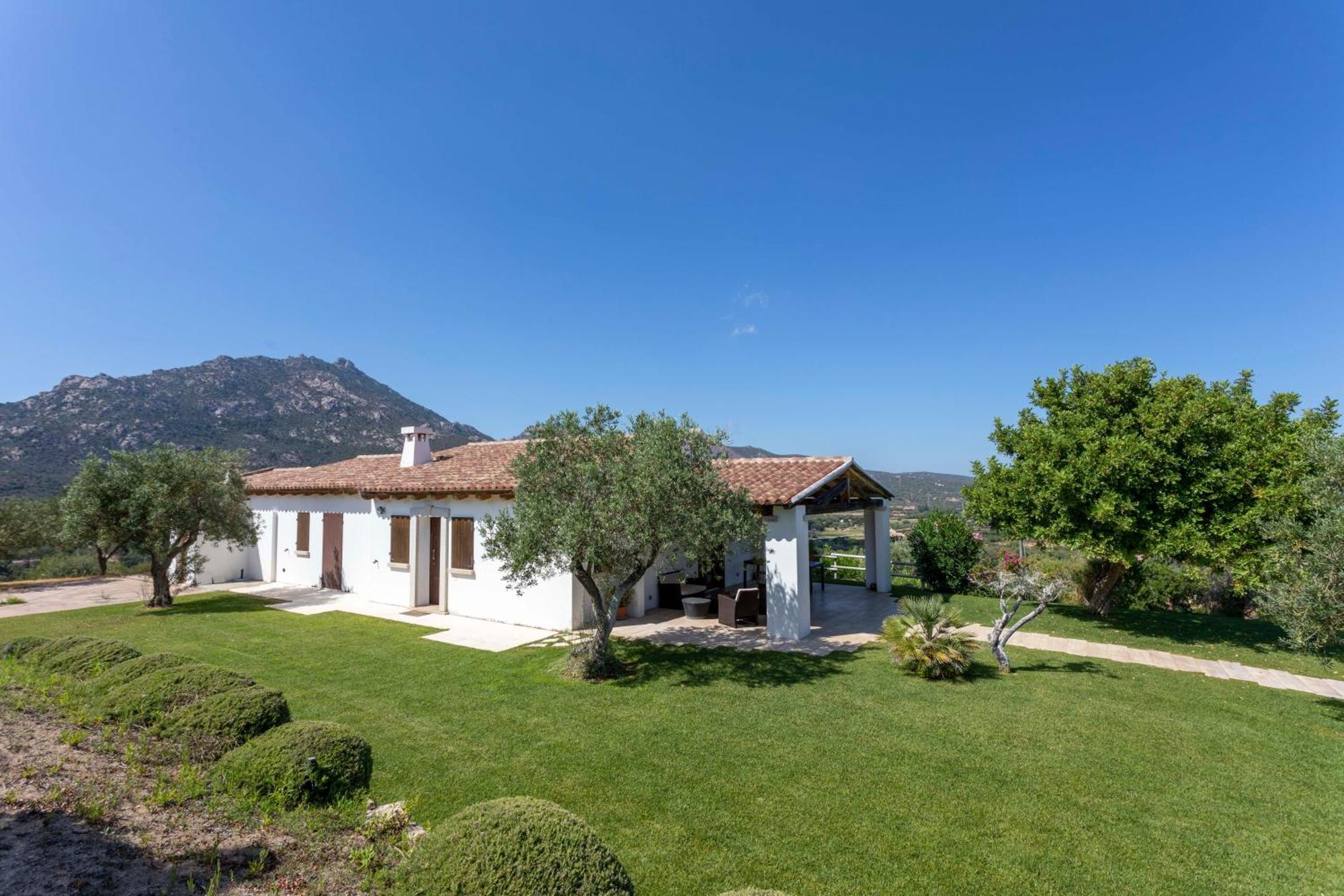 Villa Alba Esclusiva Villa Con Piscina A Sfioro E Vista Mozzafiato Sul Mare Cugnana Dış mekan fotoğraf