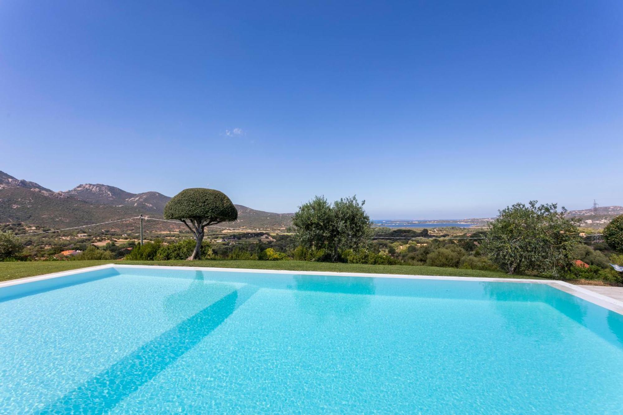 Villa Alba Esclusiva Villa Con Piscina A Sfioro E Vista Mozzafiato Sul Mare Cugnana Dış mekan fotoğraf