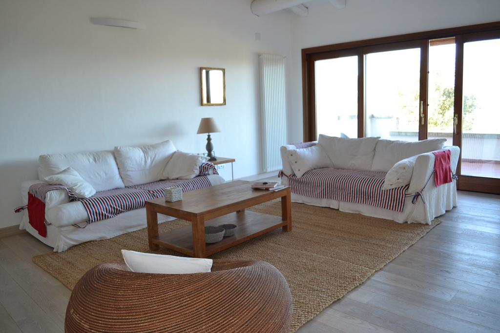 Villa Alba Esclusiva Villa Con Piscina A Sfioro E Vista Mozzafiato Sul Mare Cugnana Dış mekan fotoğraf