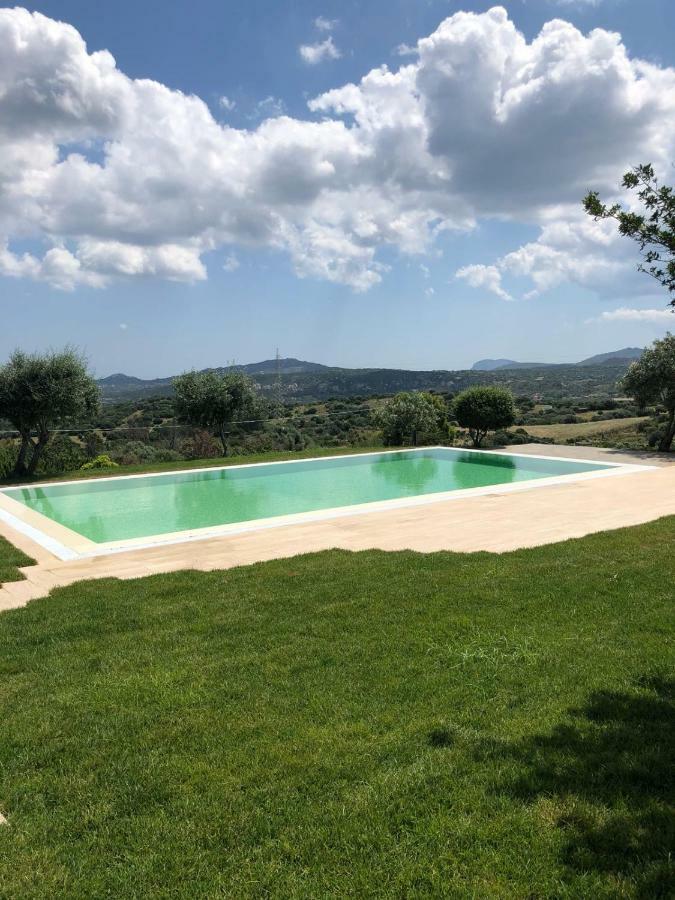 Villa Alba Esclusiva Villa Con Piscina A Sfioro E Vista Mozzafiato Sul Mare Cugnana Dış mekan fotoğraf
